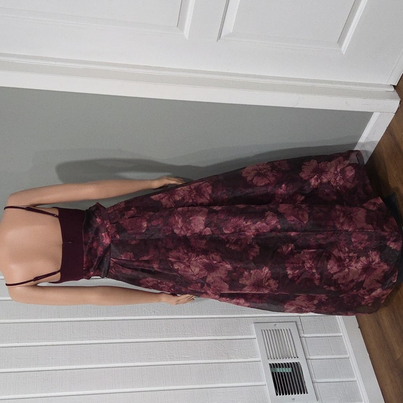 Eliza J Burgundy Dress - Picture 7 of 13